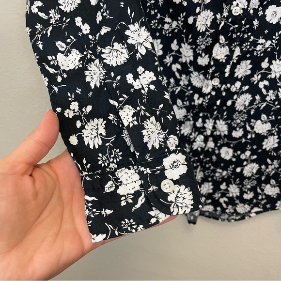 GRAYSON The Hero Black Floral Chambray Long Sleeve Button Down Shirt Size XS - Picture 4 of 10